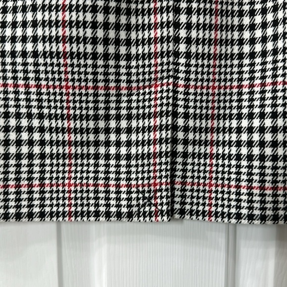 Banana Republic NWOT houndstooth skirt - Picture 4 of 6
